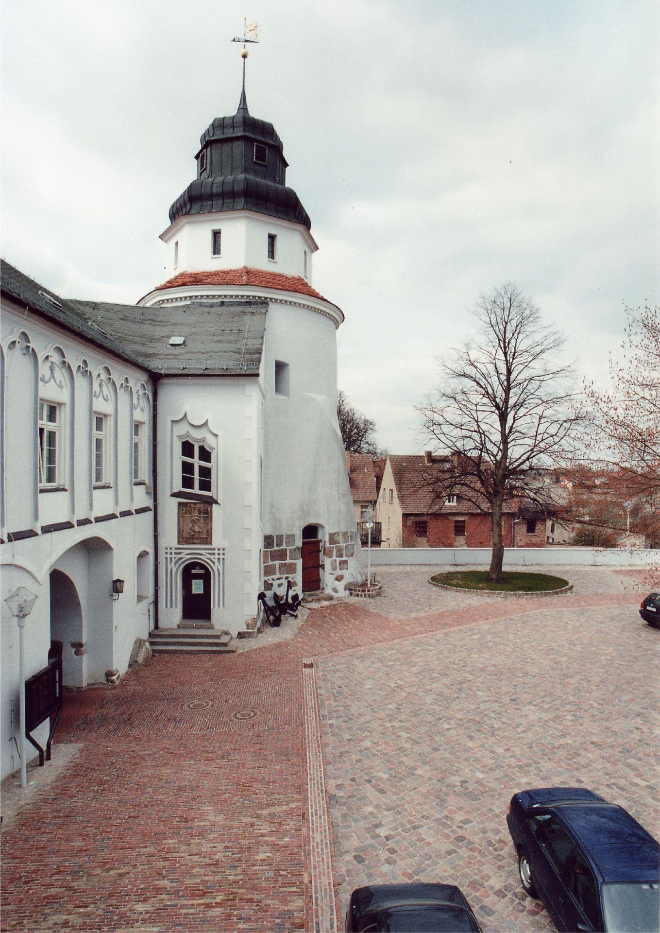 Ueckermünde Rathaus Schlosshof